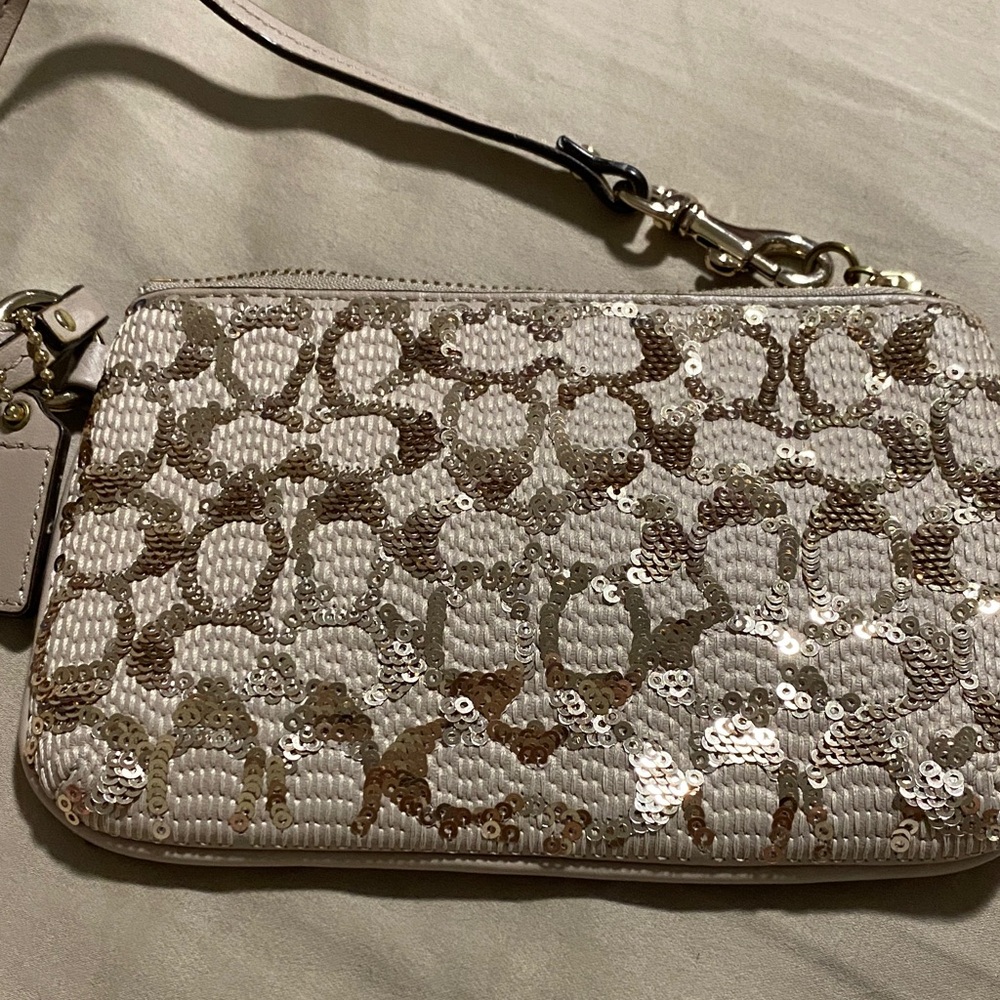 Coach Signature Sequin Wristlet - Cream and Gold
Vintage